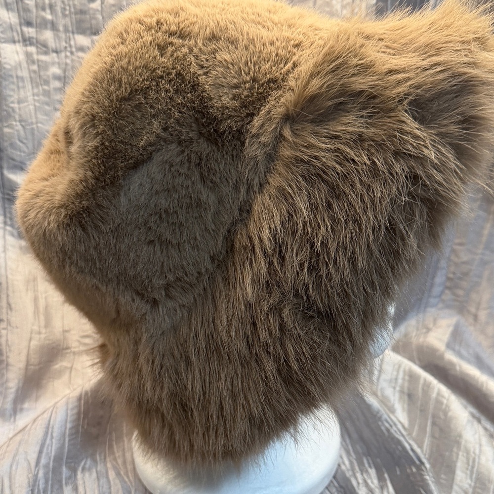 Plush Tan Faux Fur Hat - Picture 6 of 8